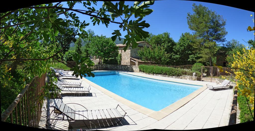 Hotel Lou Caleu Restaurant Le Rocher Des Abeilles Saint-Martin-de-Castillon Buitenkant foto